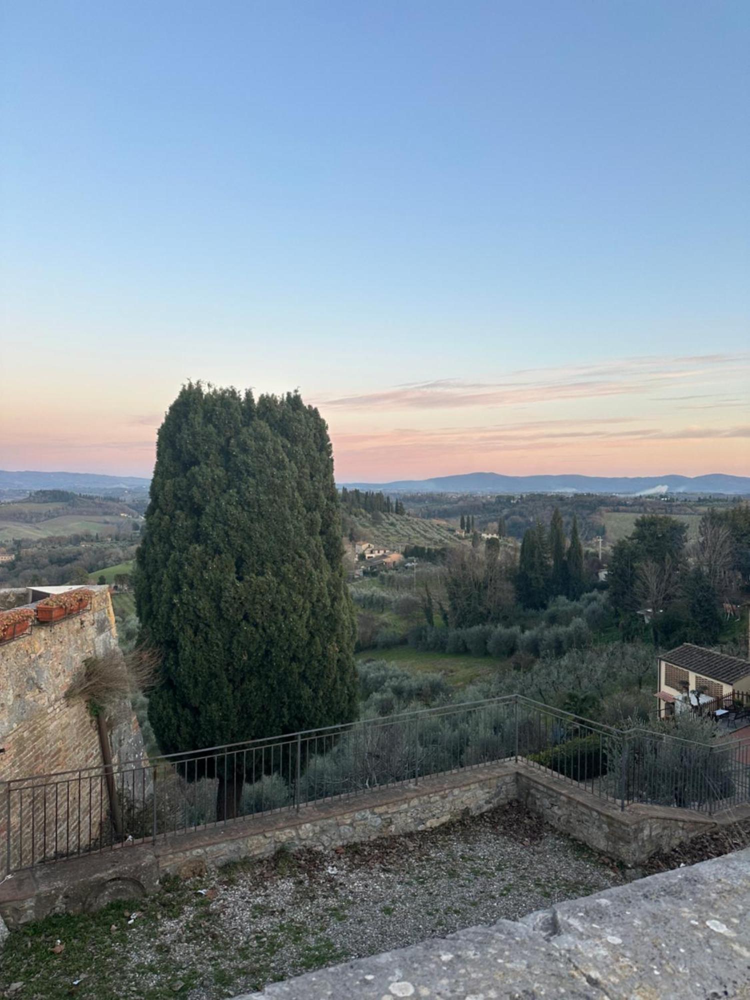 Lo Scrigno Dei Sogni Apartment San Gimignano Exterior foto